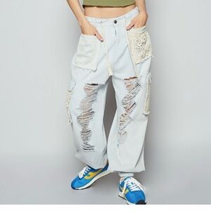 POL distressed jogger in light blue